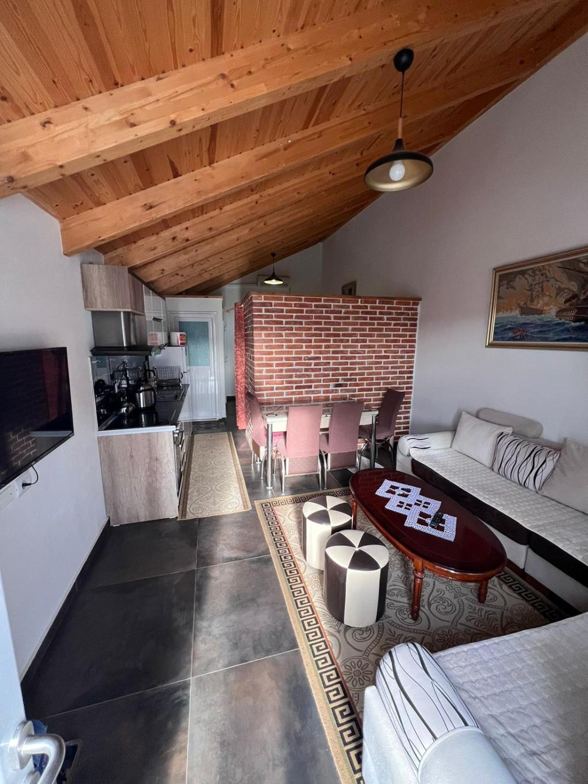 Guest Rooms Arbri Vlore Exterior photo